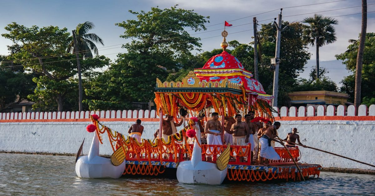 . Chandan Yatra – Jagannath Temple, Puri, Odisha, Unique temple festivals